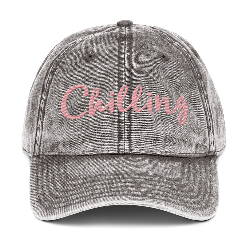 Casquette femme « Chilling » gris délavé, broderie rose, vue de face – CHT'M Boutique