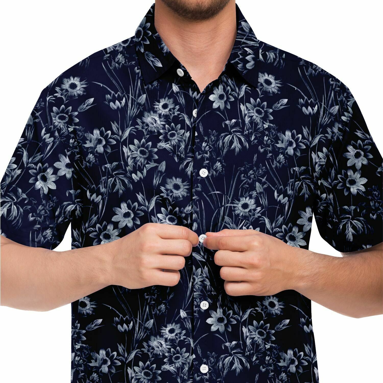 Chemise homme manches courtes bleu marine à fleurs blanches, gros plan sur l'imprimé