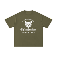 T-shirt oversized logo chat gothique en vert olive, imprimé blanc CHT'M Belgium, vue de face