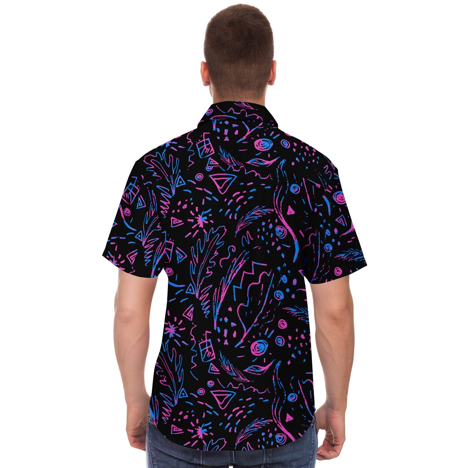 Chemise homme manches courtes noire motif néon abstrait, portée, vue de dos