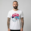 T-shirt geek cinéma original THE END COMICS porté par un homme, monstre en lunettes 3D, coton bio blanc