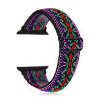 Bracelet Apple Watch élastique tissé à motifs ethnique violet, photo produit studio sur fond blanc | CHT'M Boutique