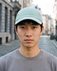 Casquette Coastal Washed Cap Chalky Mint CHT'M délavée portée en ville