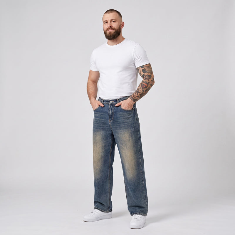 Jean droit original bleu délavé vintage porté par un mannequin CHT'M
