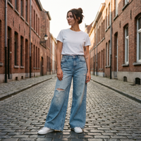 Jean wide leg femme déchiré original bleu clair — look streetwear porté en ville en Belgique, CHT'M Boutique