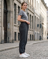Jogging délavé vintage gris foncé CHT'M porté en ville — coton épais 360 g