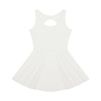 Robe de tennis originale blanche à coupe évasée, vue de face