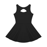 Robe de tennis originale noire à dos ouvert, vue de face