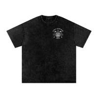 T-shirt oversized noir délavé CHT'M - petit blason chat sérigraphié sur le cœur