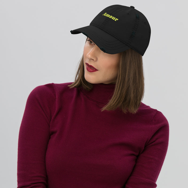 Casquette femme effet usé brodée « Amour » noire, vue de face – CHT'M Boutique