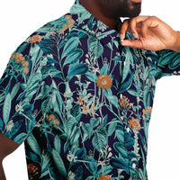 Chemise homme manches courtes jungle bleu canard, gros plan sur le tissu