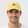 Casquette Délavée Coeur Belge portée en studio - dad cap vintage streetwear Belgique