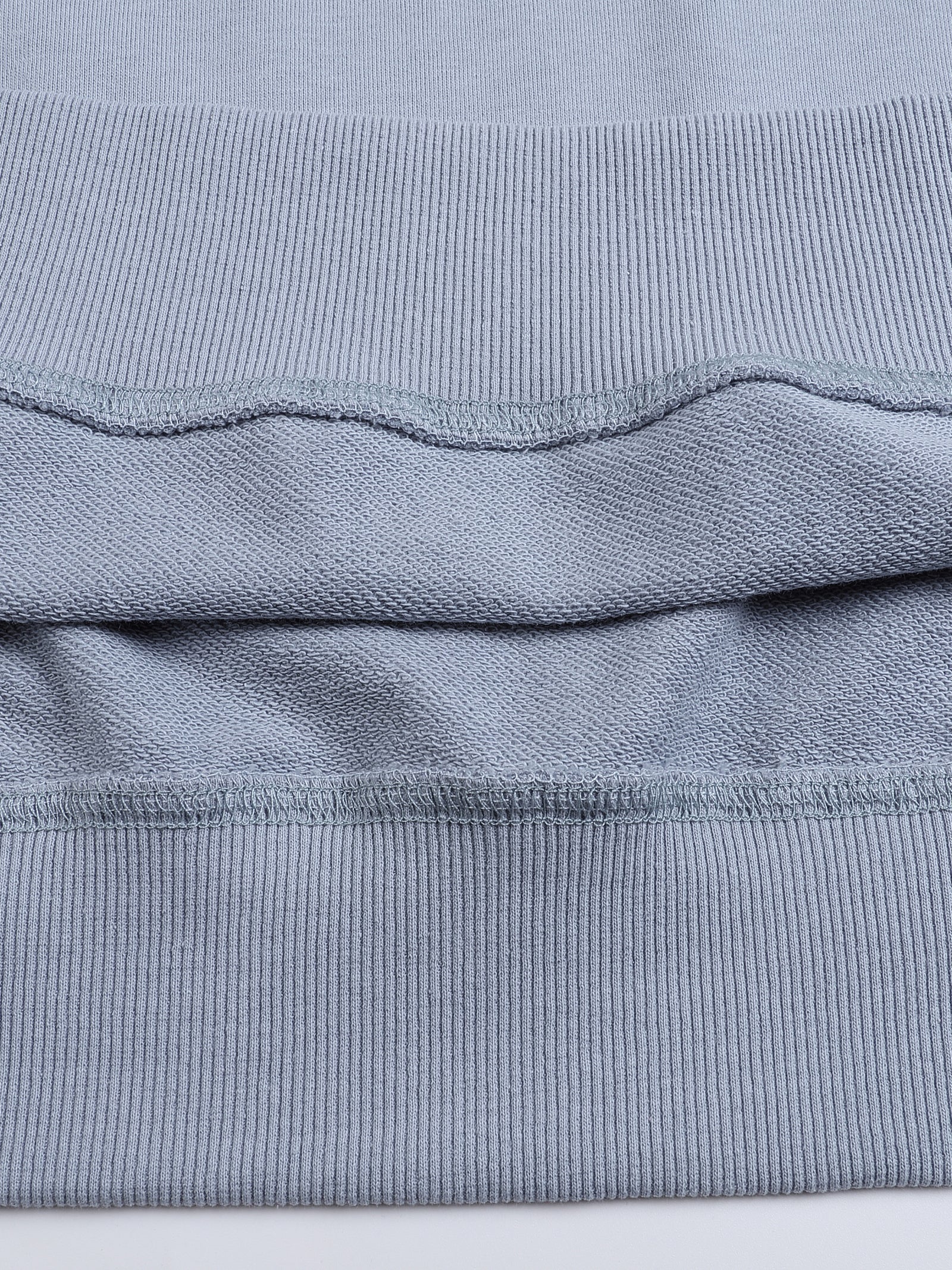 PULL FEMME "LOVE MATTERS" - ÉDITION PRIDE LESBIENNE