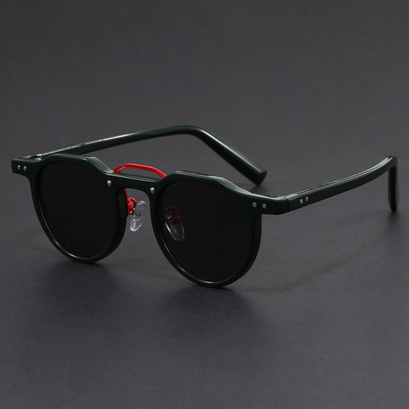 Lunettes soleil rondes vintage minimalistes et élégantes