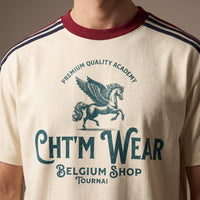 Zoom sur le print vintage pégase CHT'M Wear Belgium Shop Tournai du t-shirt 3 bandes