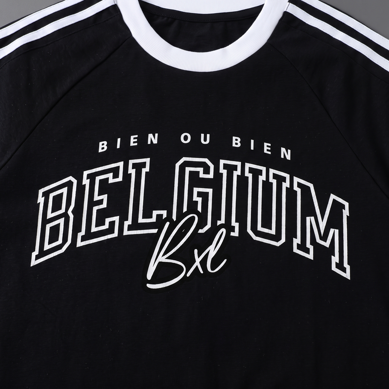 Détail de l'impression BIEN OU BIEN BELGIUM BXL sur le t-shirt belge original en coton noir