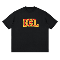 T-shirt Bruxelles BXL oversize noir, imprimé collégial rouge et jaune - vue de face