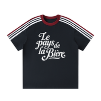 T-shirt Le Pays de la Bière bleu marine vue de face avec rayures rétro rouge et blanc