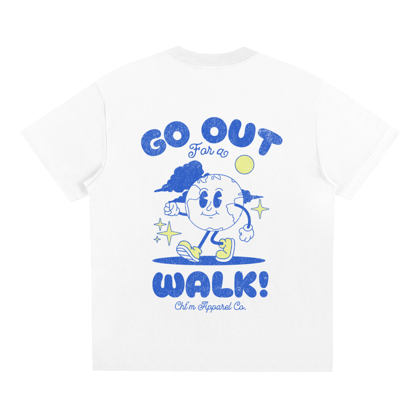 Dos du t-shirt oversized blanc Go Out For a Walk - globe cartoon bleu et lettrage bulle en grand