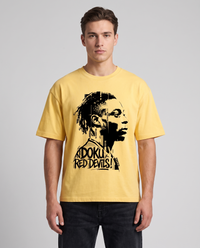 T-shirt oversized Jeremy Doku jaune citron porté en studio, vue de face, coupe drop shoulder