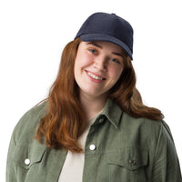 Casquette velours côtelé unie bleu marine détail de la broderie CHT'M Boutique