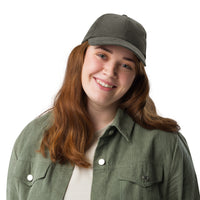 Casquette velours côtelé unie bleu marine détail de la broderie CHT'M Boutique