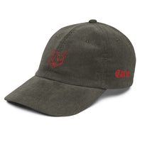 Casquette velours côtelé chat olive gros plan sur le tissu CHT'M Boutique
