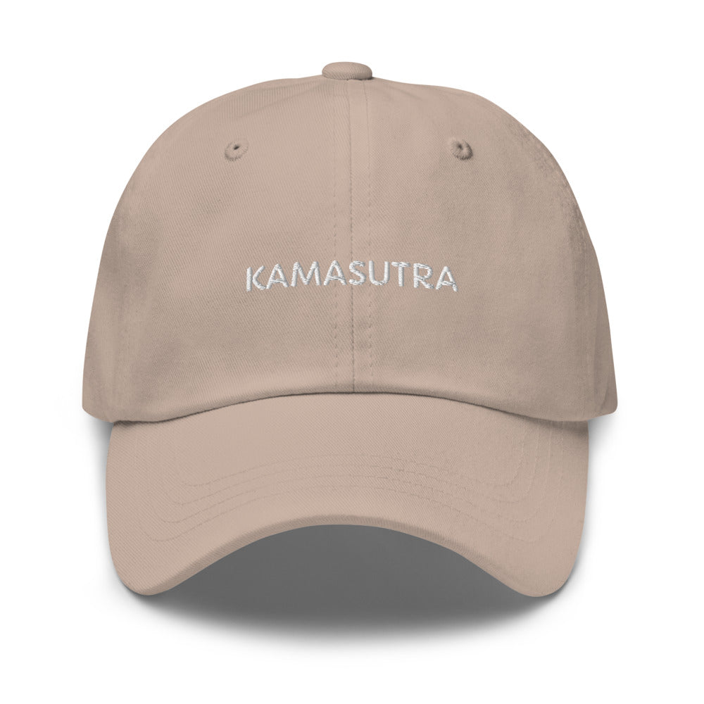 Casquette baseball kamasutra noir coloris présenté CHT'M Boutique