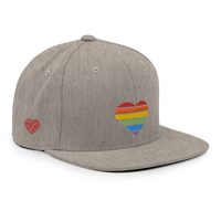 casquette coeur arc en ciel 
