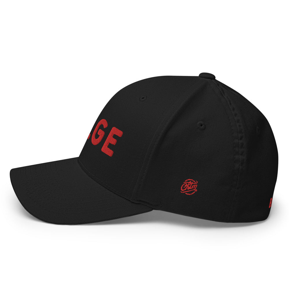 Casquette belge noire Flexfit de profil, broderie rouge