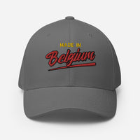 casquette flexfit de style contemporain