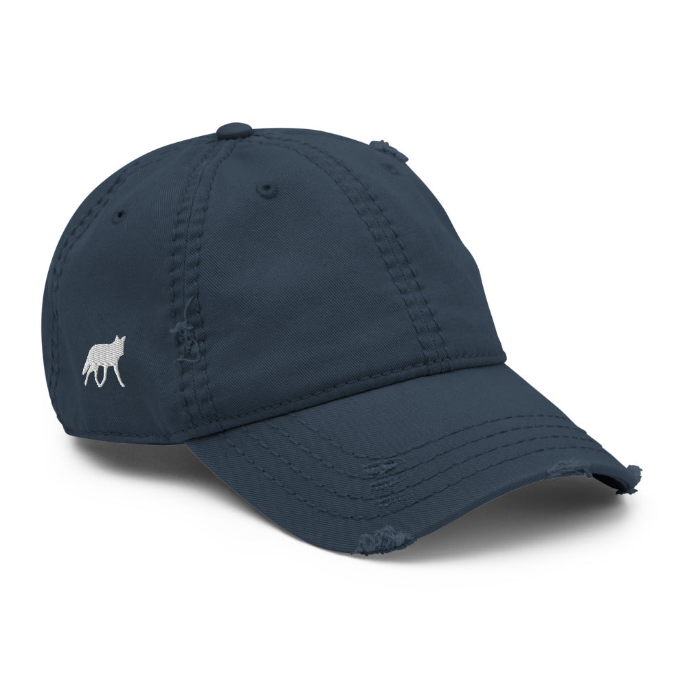 Casquette baseball effet usé white wolf noir portée en situation CHT'M Boutique
