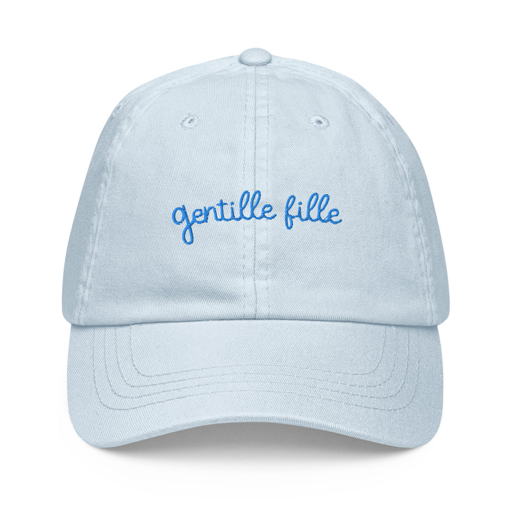 casquette brodée gentille fille en pastel bleu