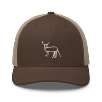 Casquette trucker marron et kaki Coucou Petite Perruche brodée — vue de face