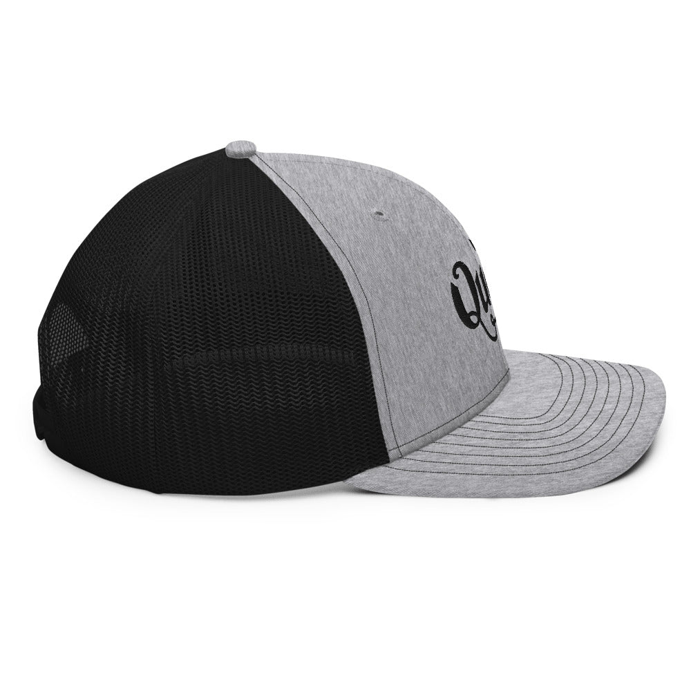 Casquette Femme Trucker – « Queen »