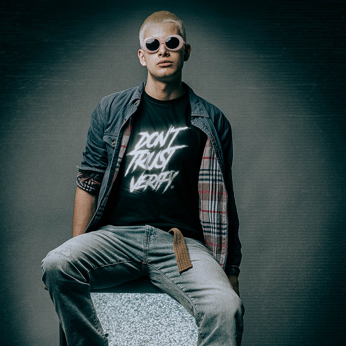 T-Shirt - "Dont't trust verify" -  from chtmboutique by chtmboutique - bitcoin, crypto