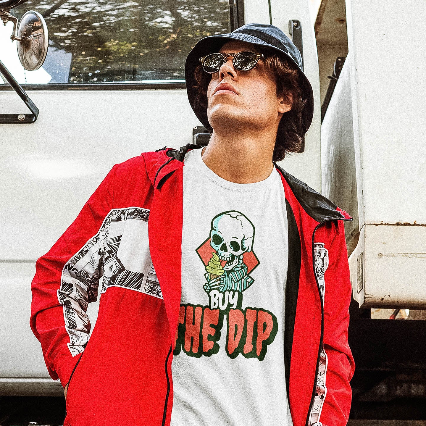 T-Shirt crypto - BUY THE DIP -  from chtmboutique by chtmboutique - bitcoin, crypto, cryptomonnaie